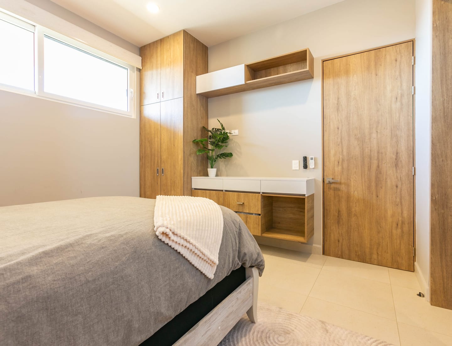 Modern 2BR with Ocean Views — photo 20