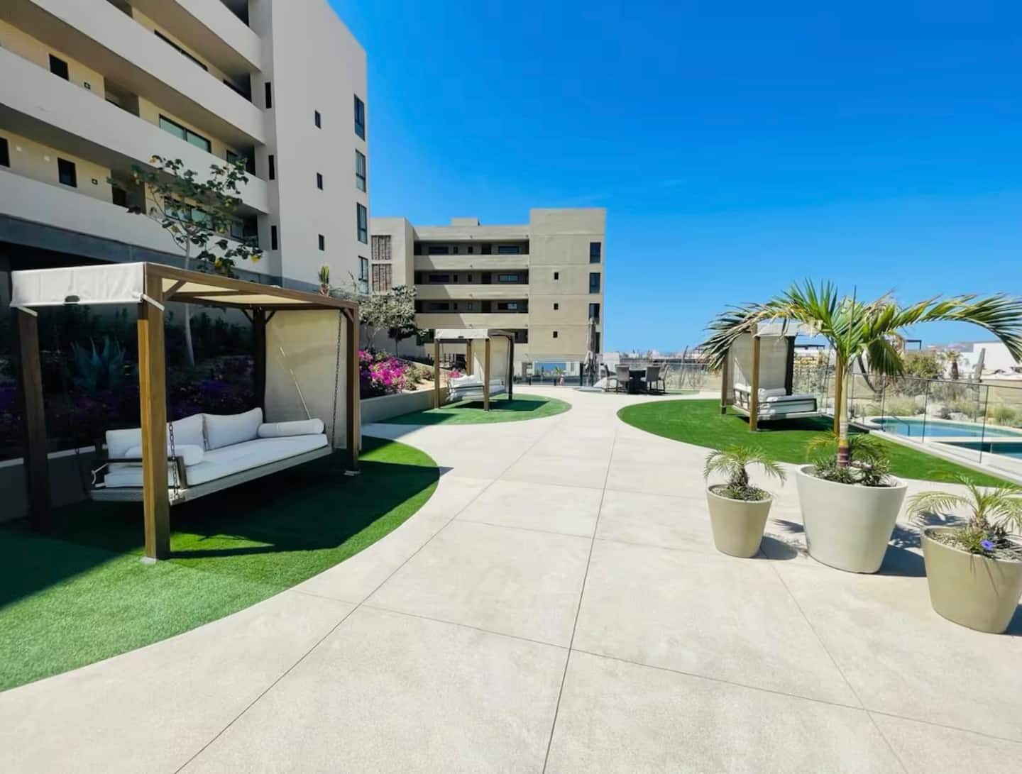 Modern 2BR with Ocean Views — photo 9