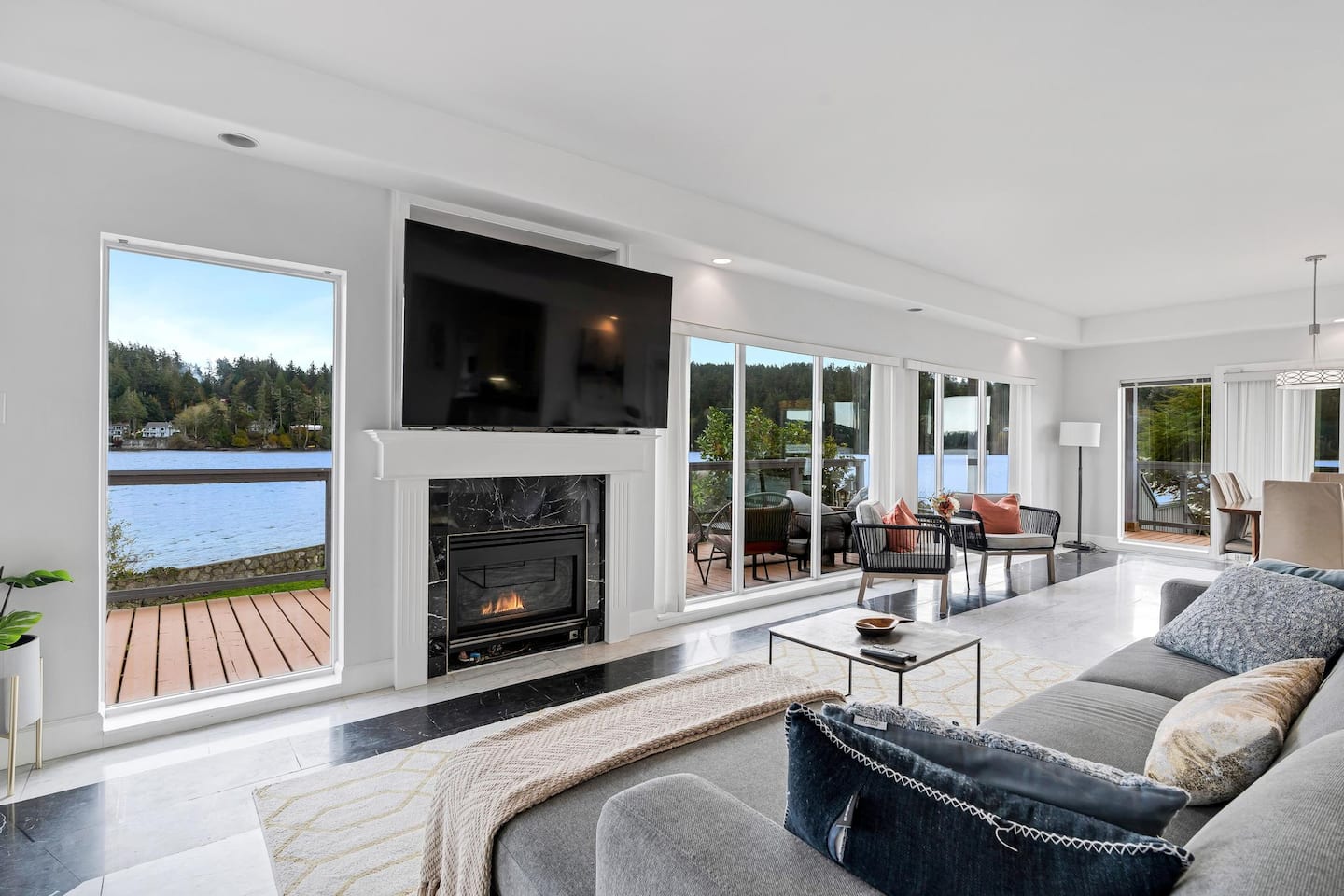 Sooke's Ocean Point Retreat — photo 11