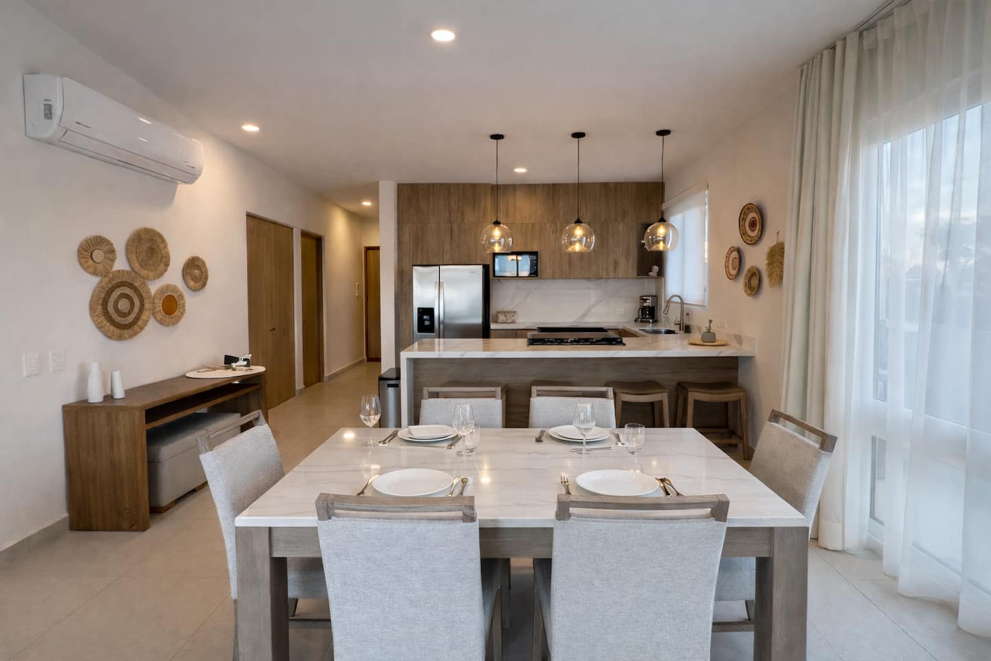 CuatroVientos 3BR | Walk to Restaurants & Cafés — photo 3