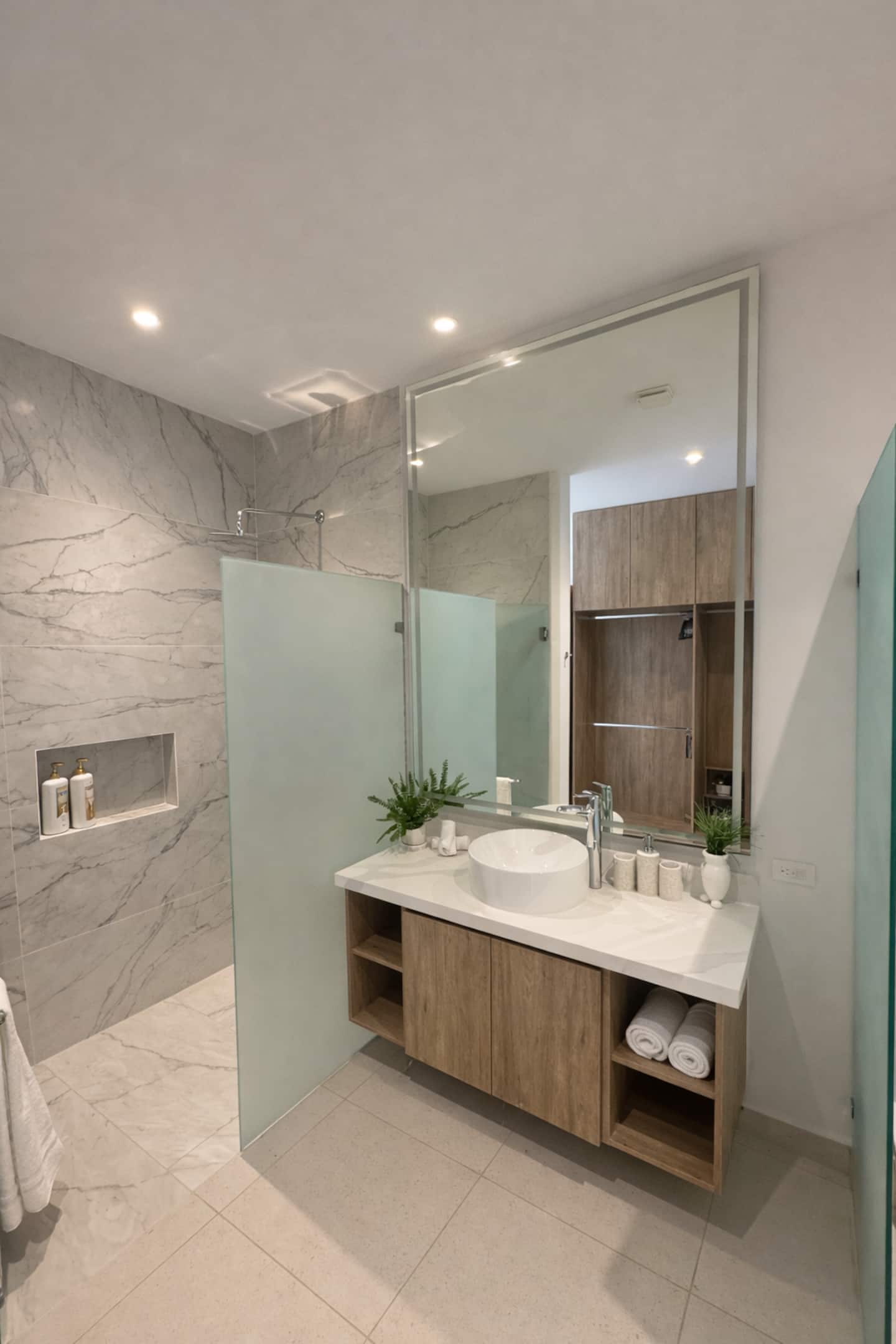 CuatroVientos 3BR | Walk to Restaurants & Cafés — photo 10