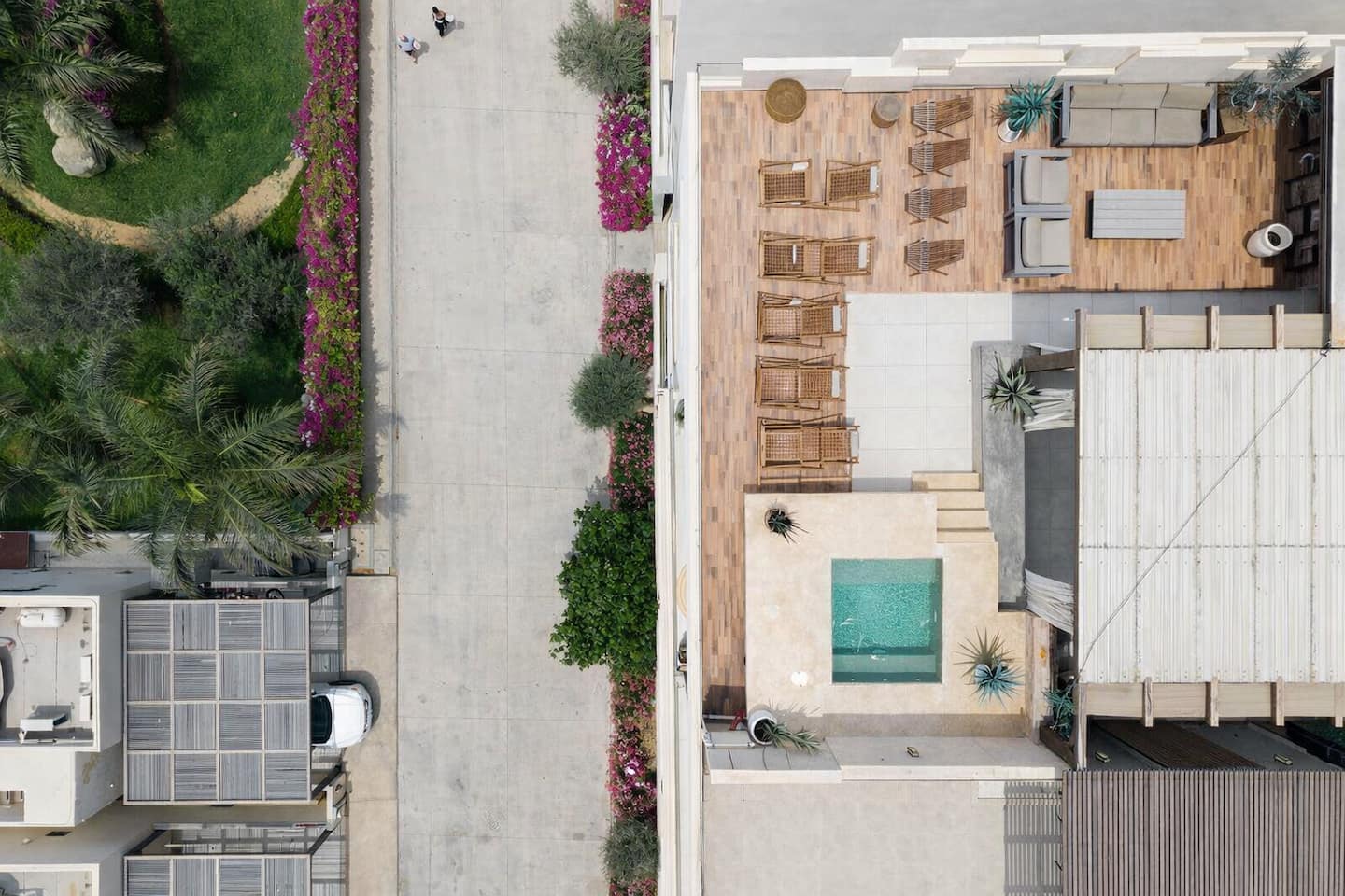 Rooftop Penthouse Above The Arch — photo 31