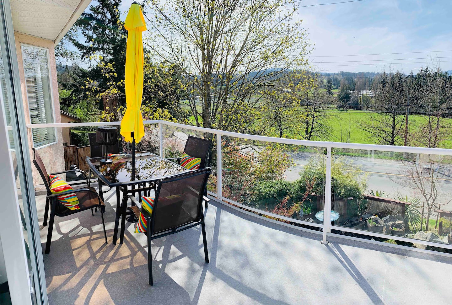 Halcyon House Tully’s Spacious 3-Bedroom — photo 14