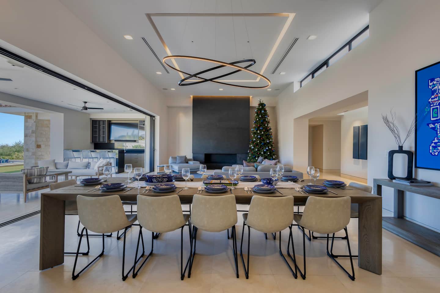 Luxe Family Villa — photo 22