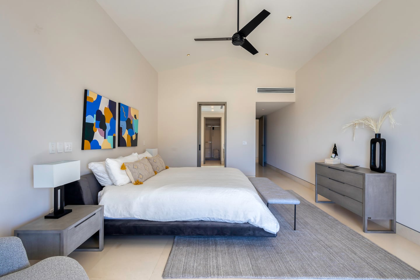 Luxe Family Villa — photo 26