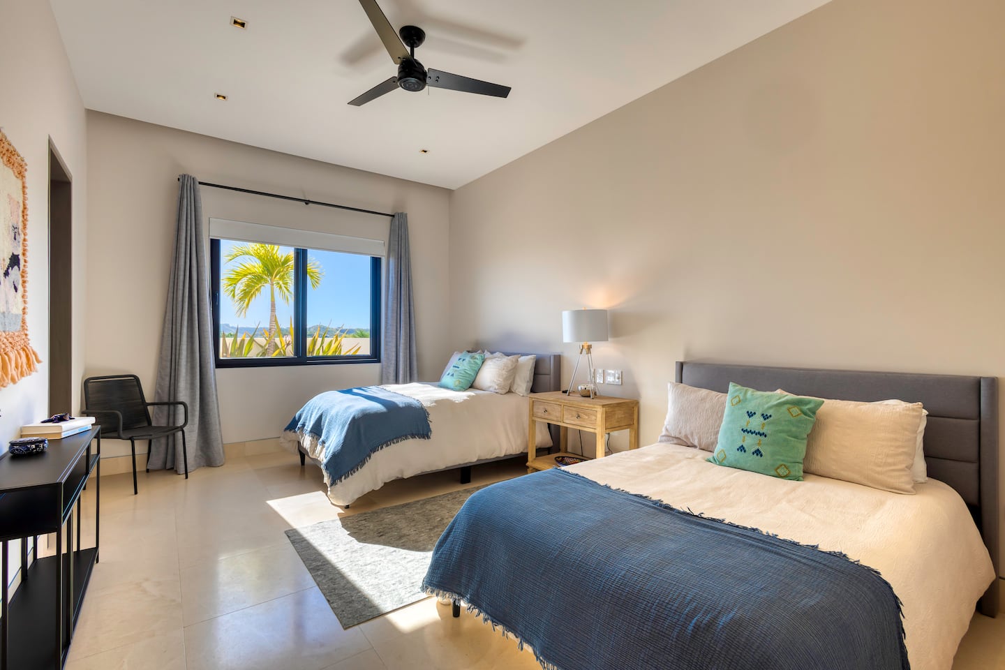 Luxe Family Villa — photo 29