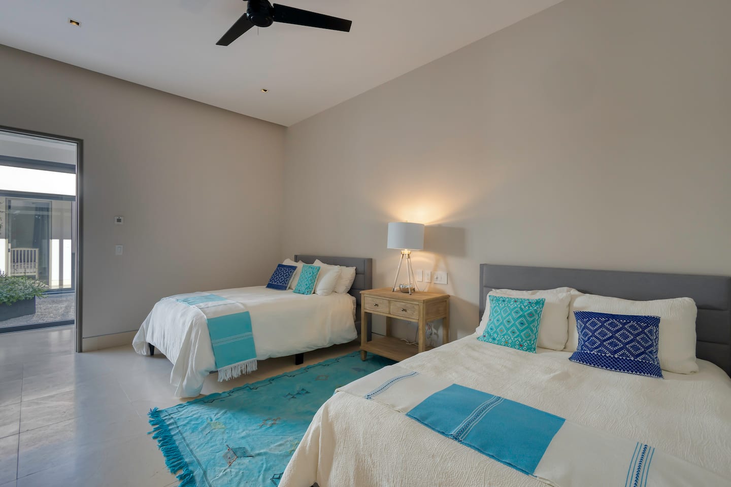 Luxe Family Villa — photo 33