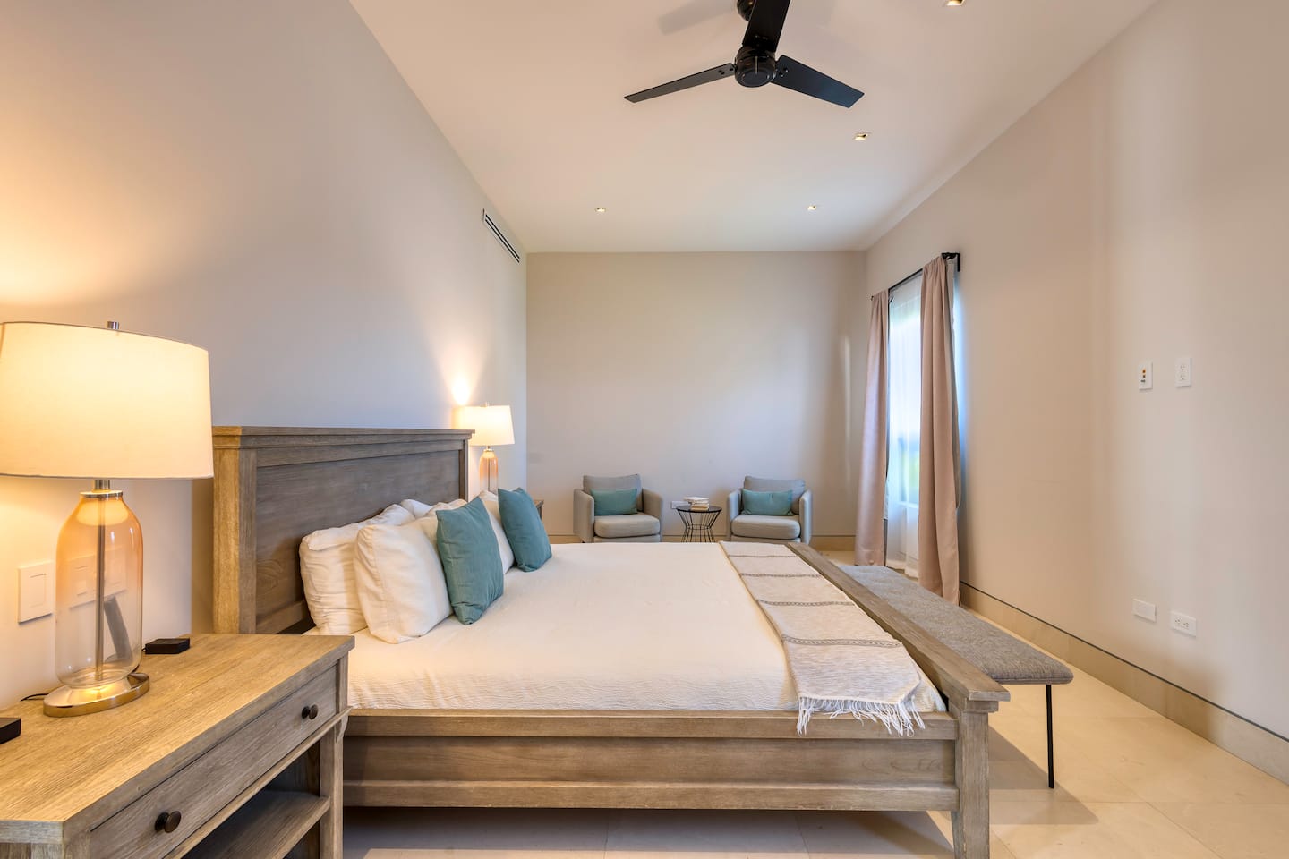 Luxe Family Villa — photo 37