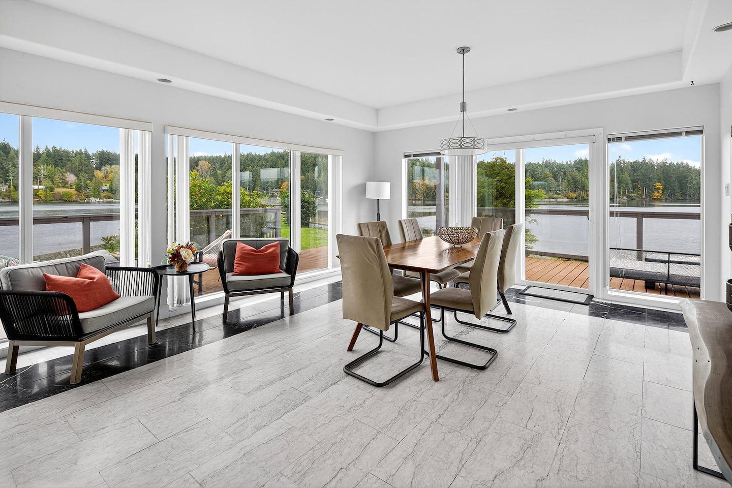 Victoria's Sea-Cret Stunning Oceanfront Home — photo 24